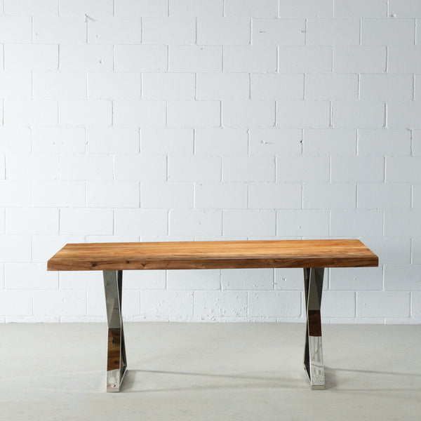 ZED - table en bois d'Acacia avec pieds Z chromés