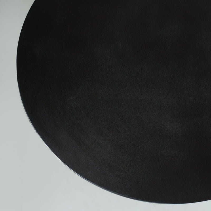 OASIS - Table basse en béton noir