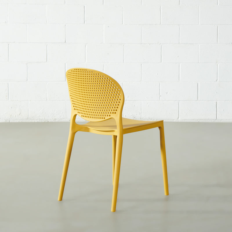 POLKA - Chaise de salle à manger en plastique jaune résistant aux UV