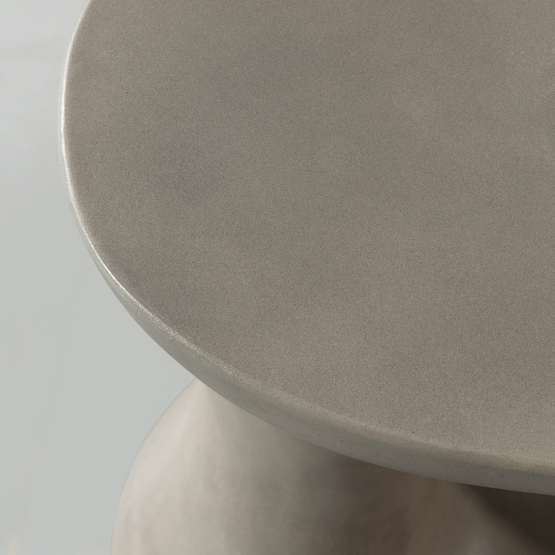 GIZA - Table d'appoint en béton gris