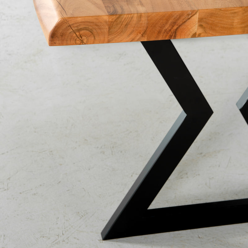 TIME - table en bois d'Acacia avec pieds en sabliers et noirs